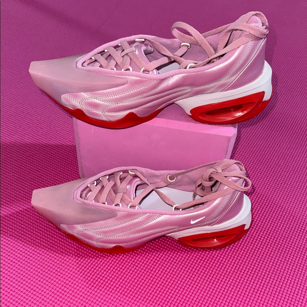 Nike Women's Pink and Red Athletic Sneakers (only worn once) - Picture 6 of 9
